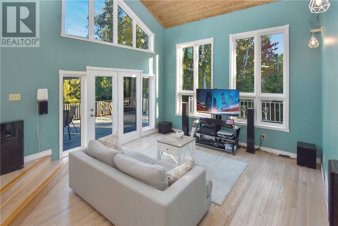 356 Sunset Road, Wahnapitae, ON