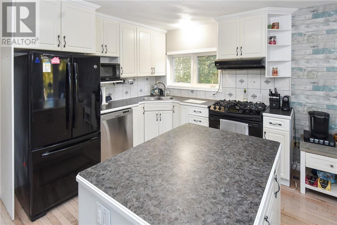 356 Sunset Road, Wahnapitae, ON