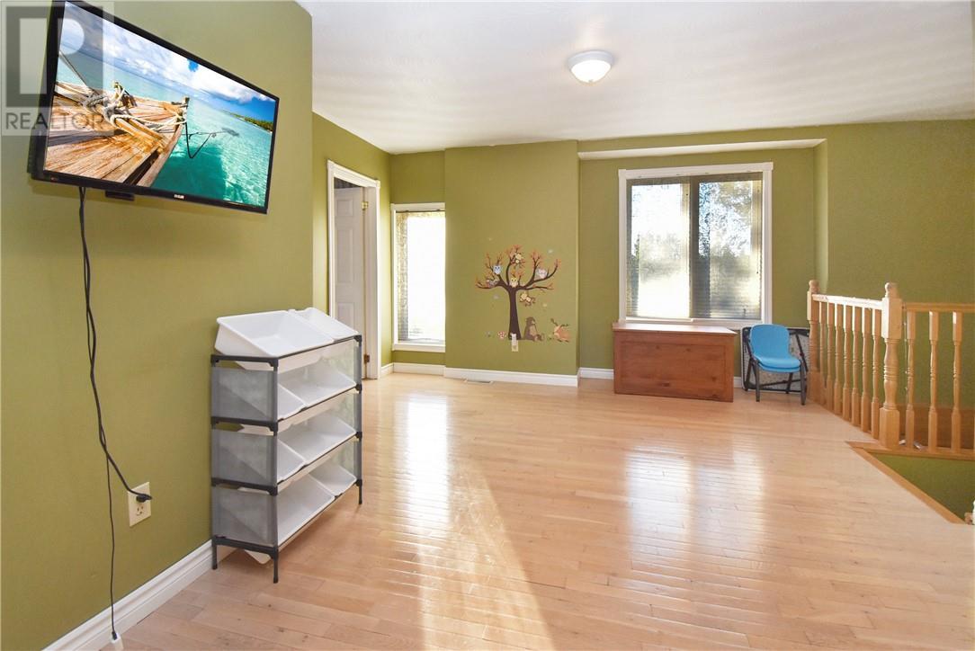 356 Sunset Road, Wahnapitae, ON