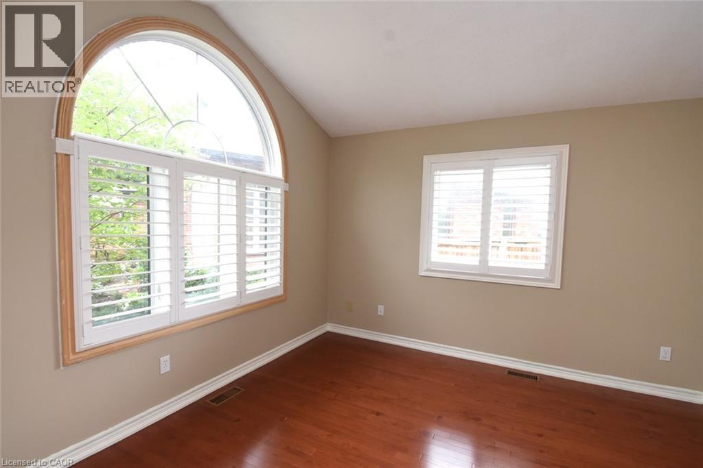 715 Bateman Court, Burlington, ON