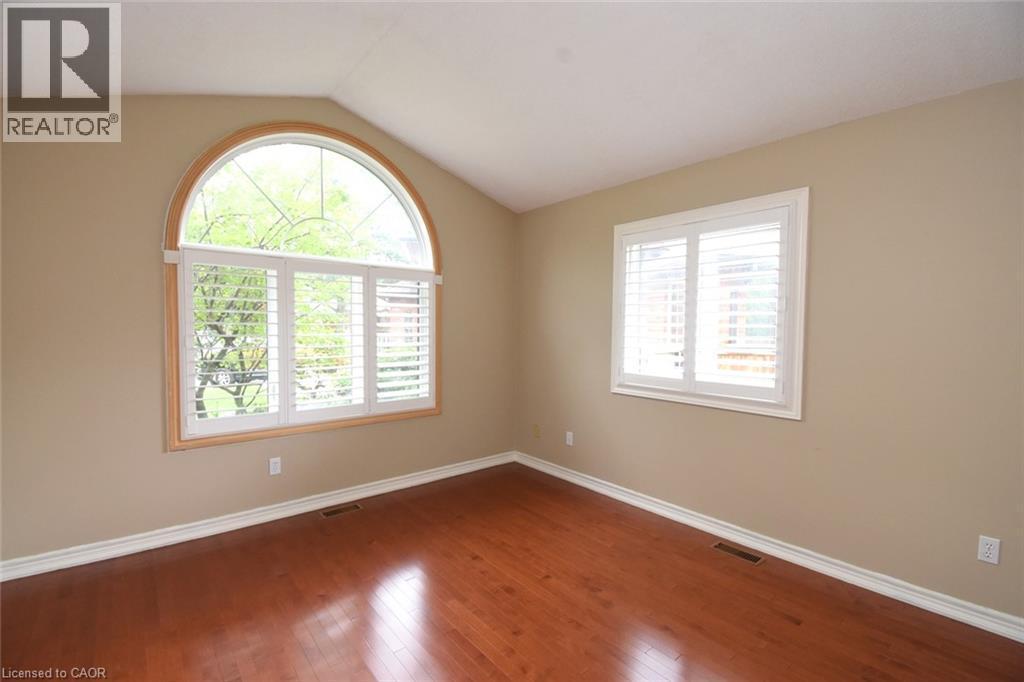 715 Bateman Court, Burlington, ON