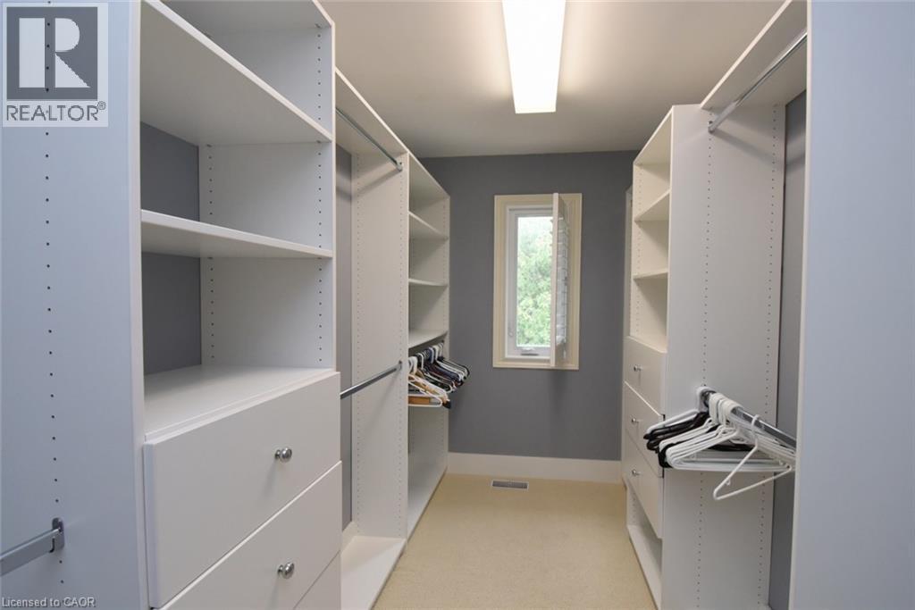 715 Bateman Court, Burlington, ON