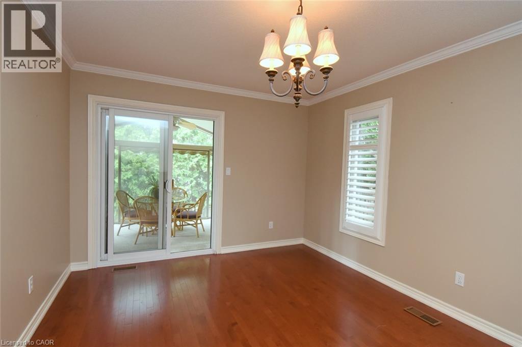715 Bateman Court, Burlington, ON