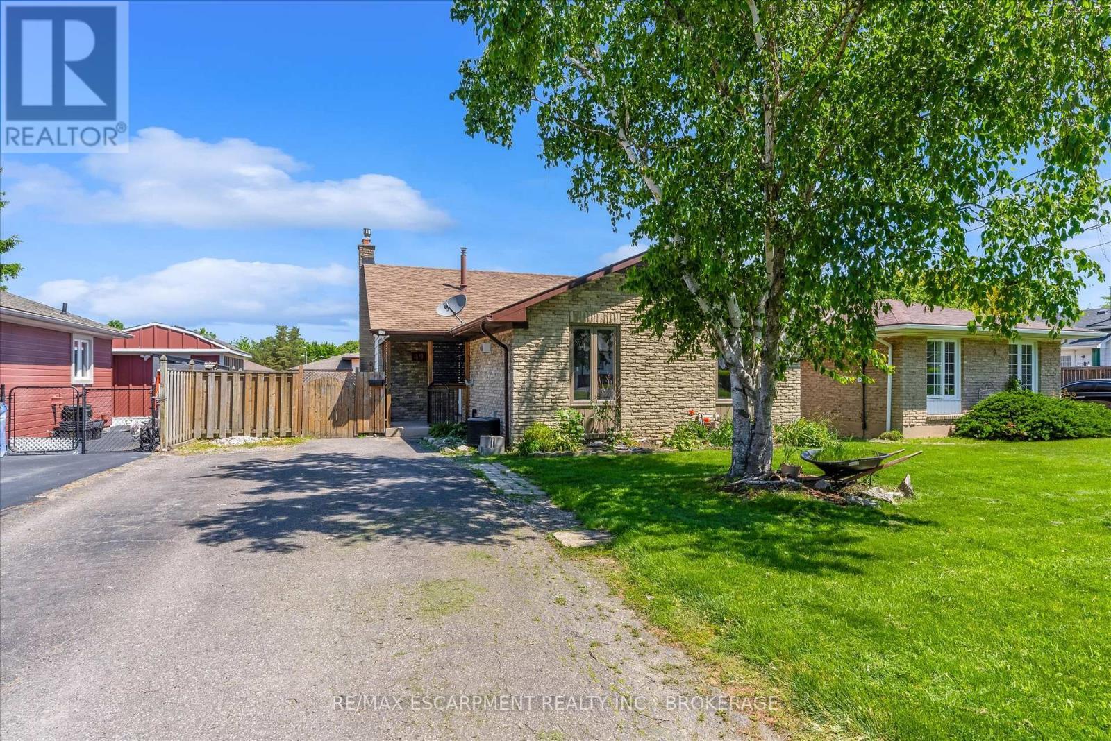 49 Grove Avenue, St. Catharines (Secord Woods), ON