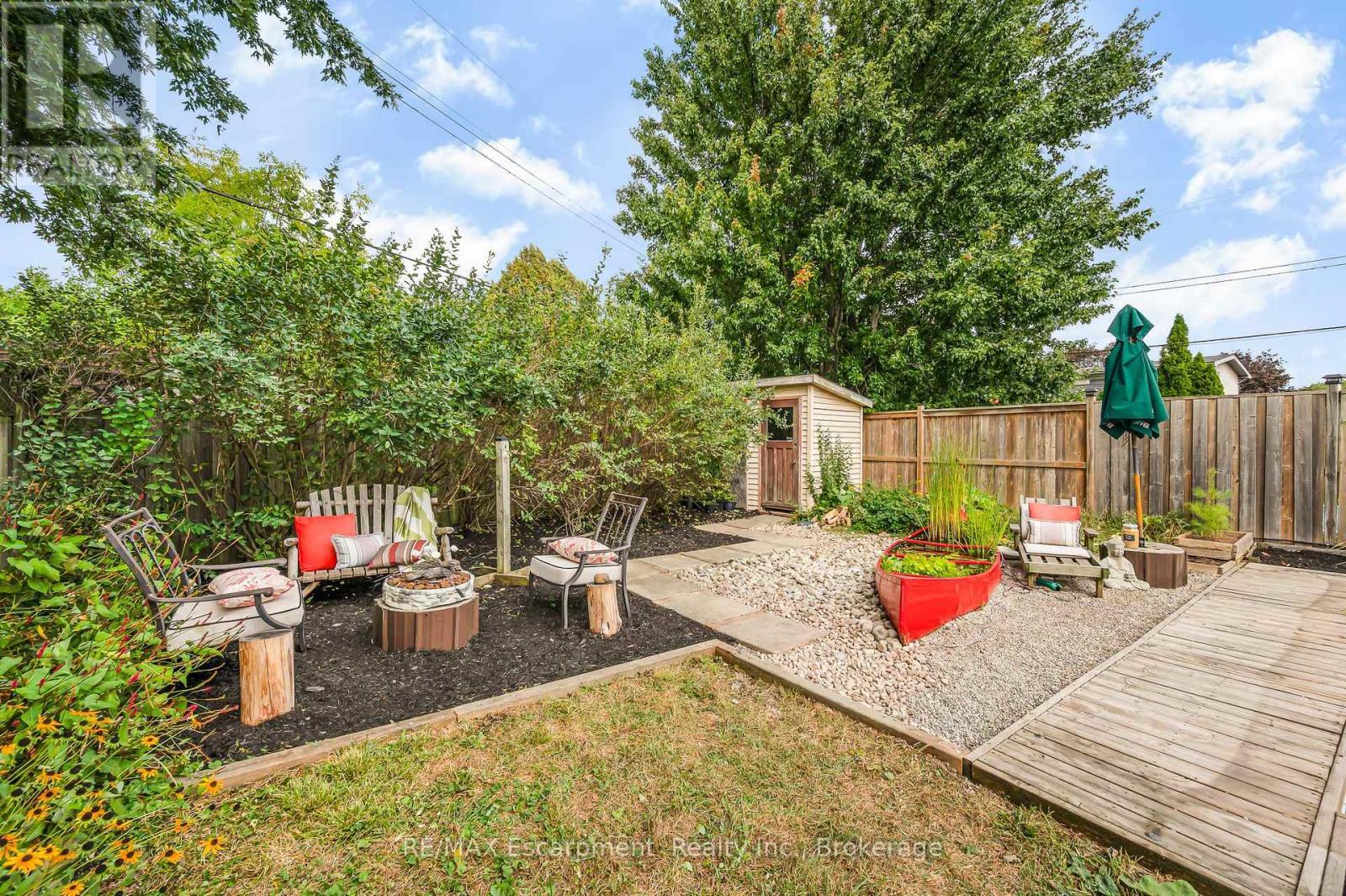 10 Goldfinch Road, Hamilton (Bruleville), ON