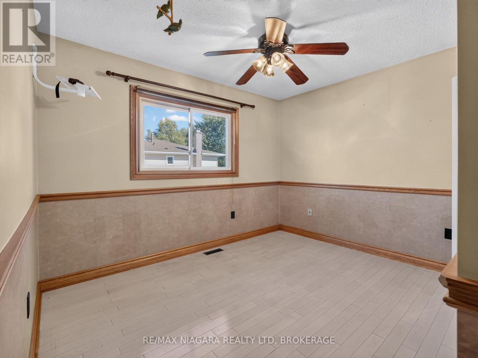 7905 Salisbury Place, Niagara Falls (West Wood), ON