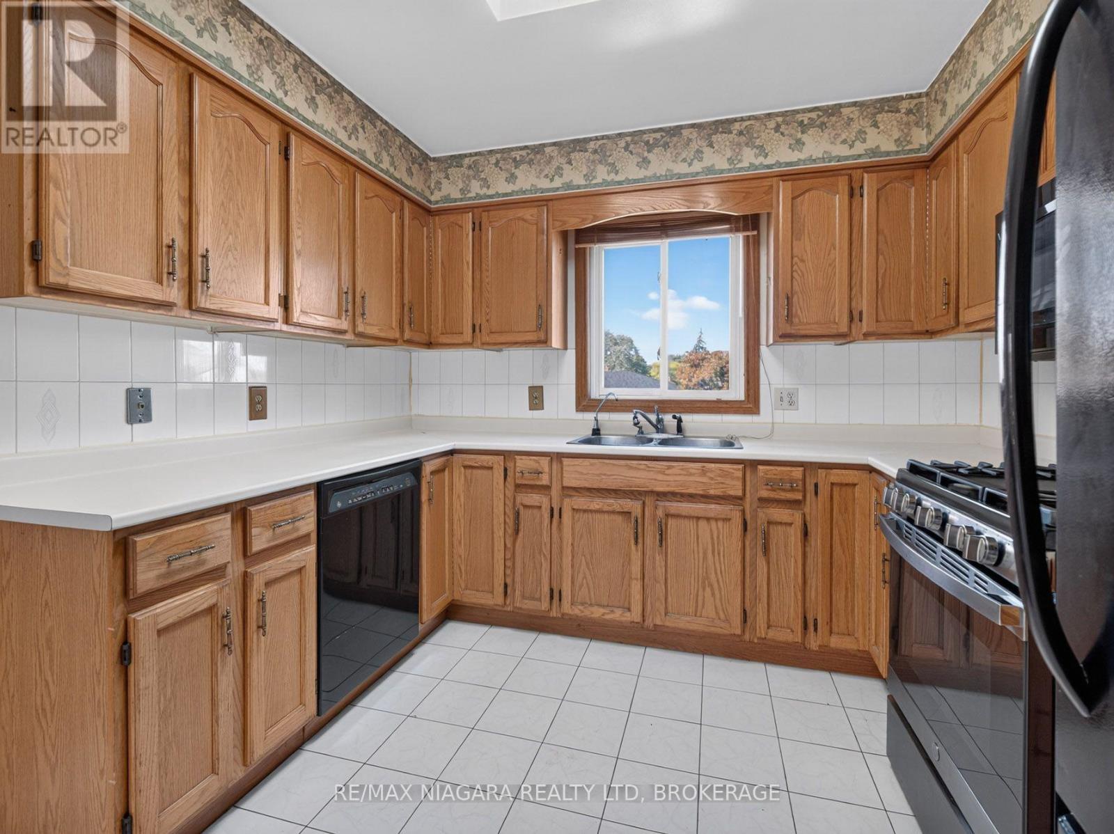 7905 Salisbury Place, Niagara Falls (West Wood), ON
