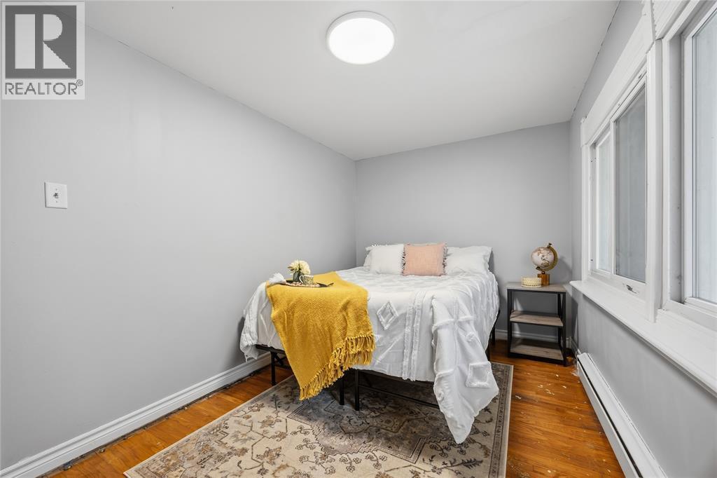 838 Vroom Avenue, Sarnia, ON