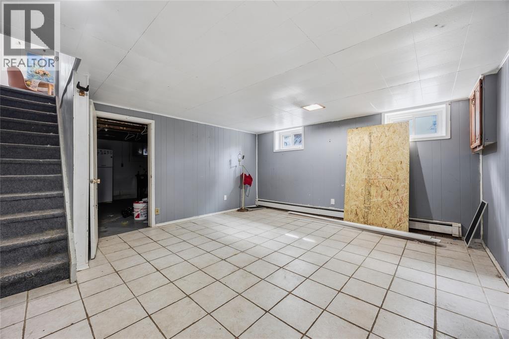 838 Vroom Avenue, Sarnia, ON