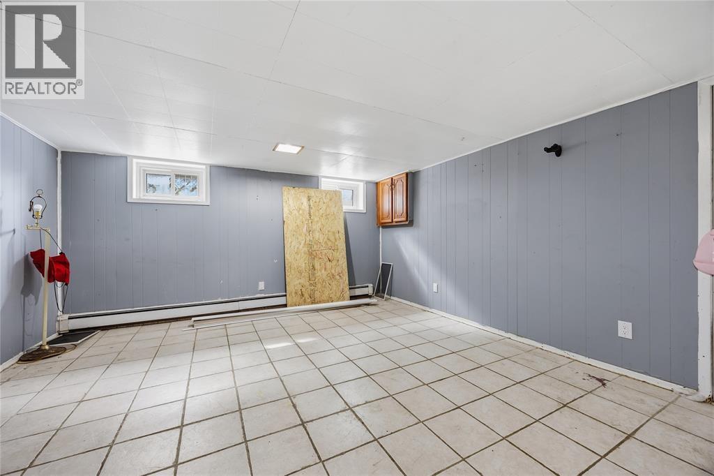 838 Vroom Avenue, Sarnia, ON