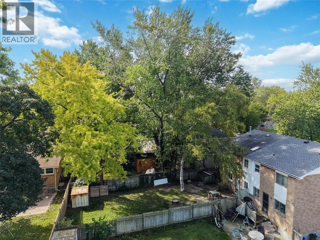 838 Vroom Avenue, Sarnia, ON
