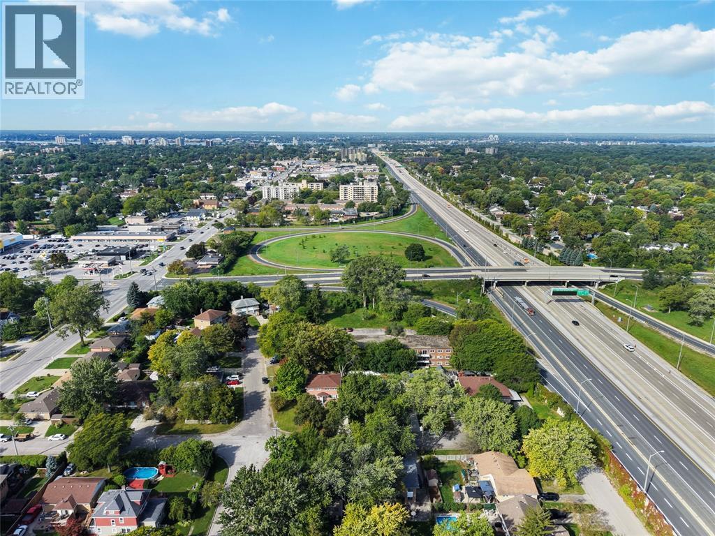 838 Vroom Avenue, Sarnia, ON