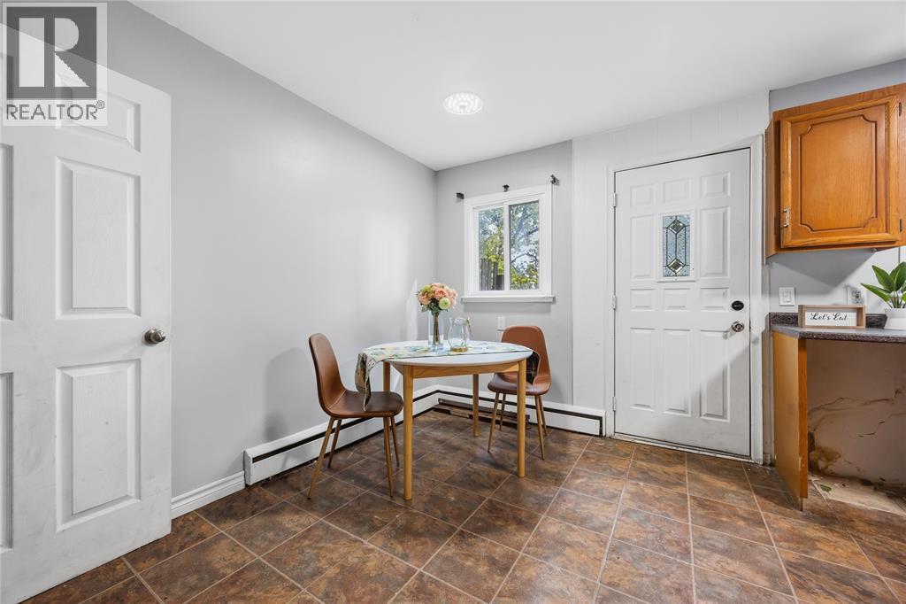 838 Vroom Avenue, Sarnia, ON
