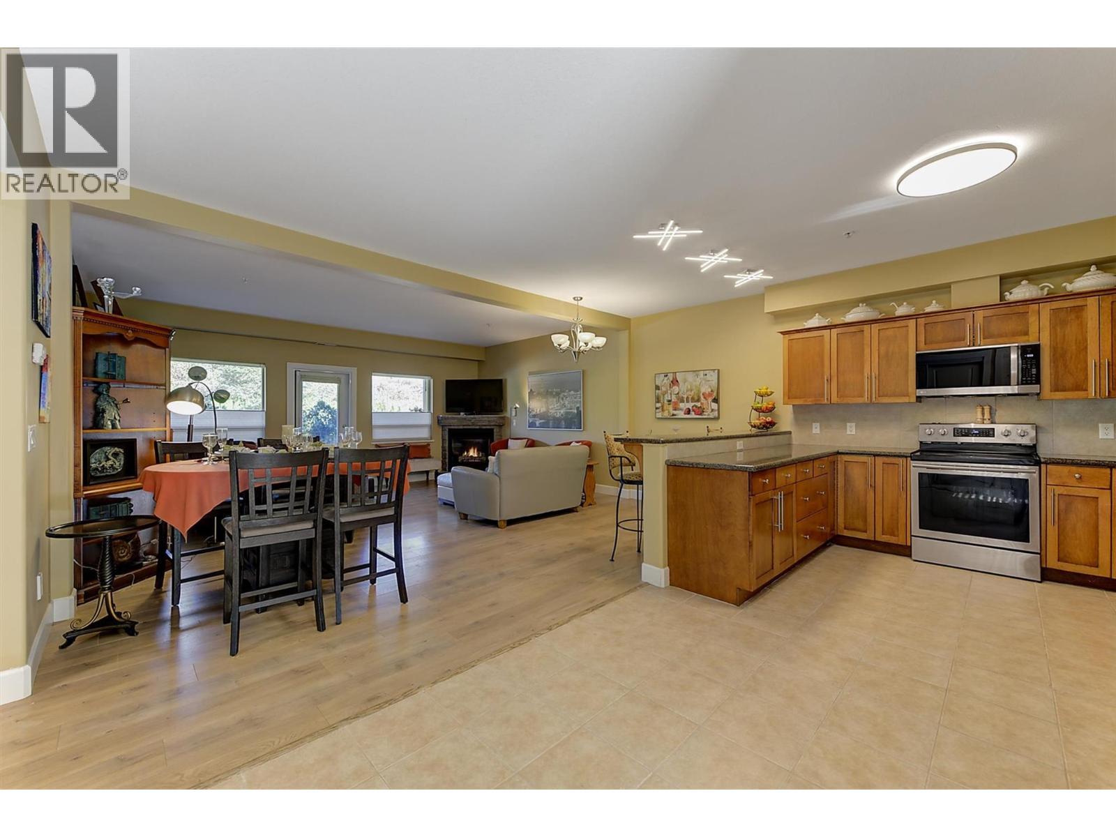 Open Plan. - 3996 Beach Avenue Unit# 236, Peachland, BC