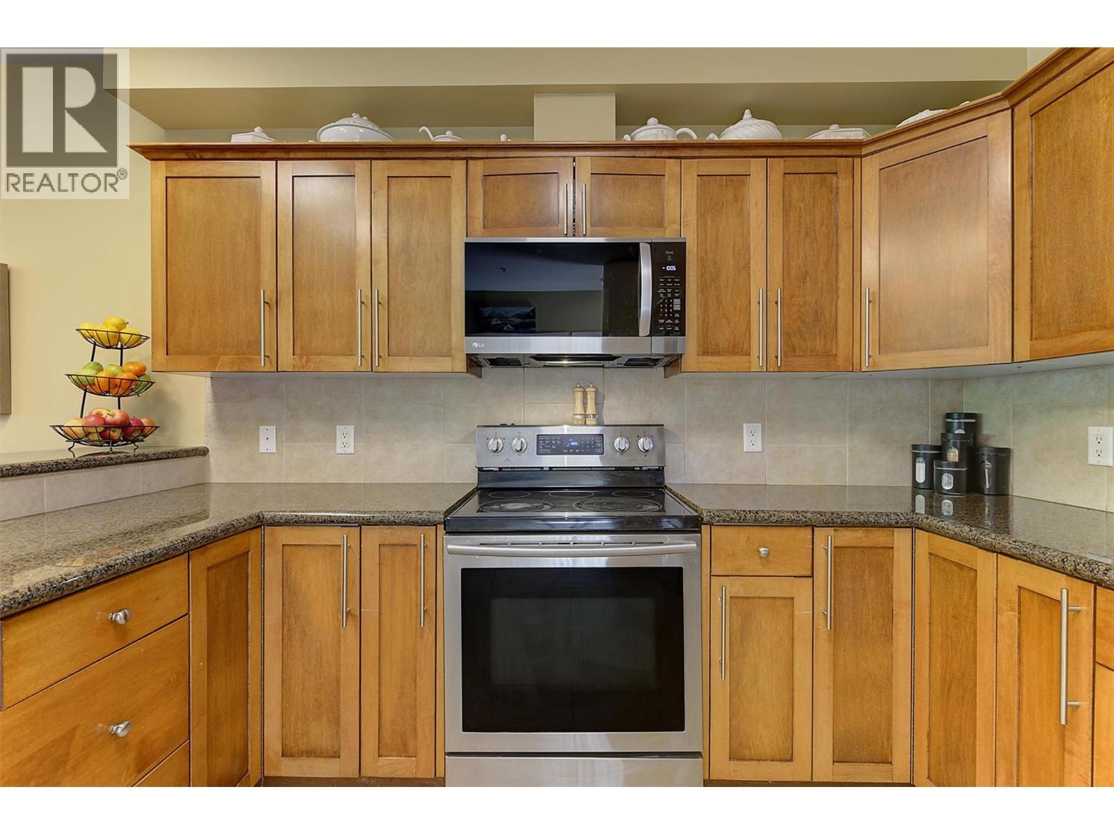 Granite Counters. - 3996 Beach Avenue Unit# 236, Peachland, BC
