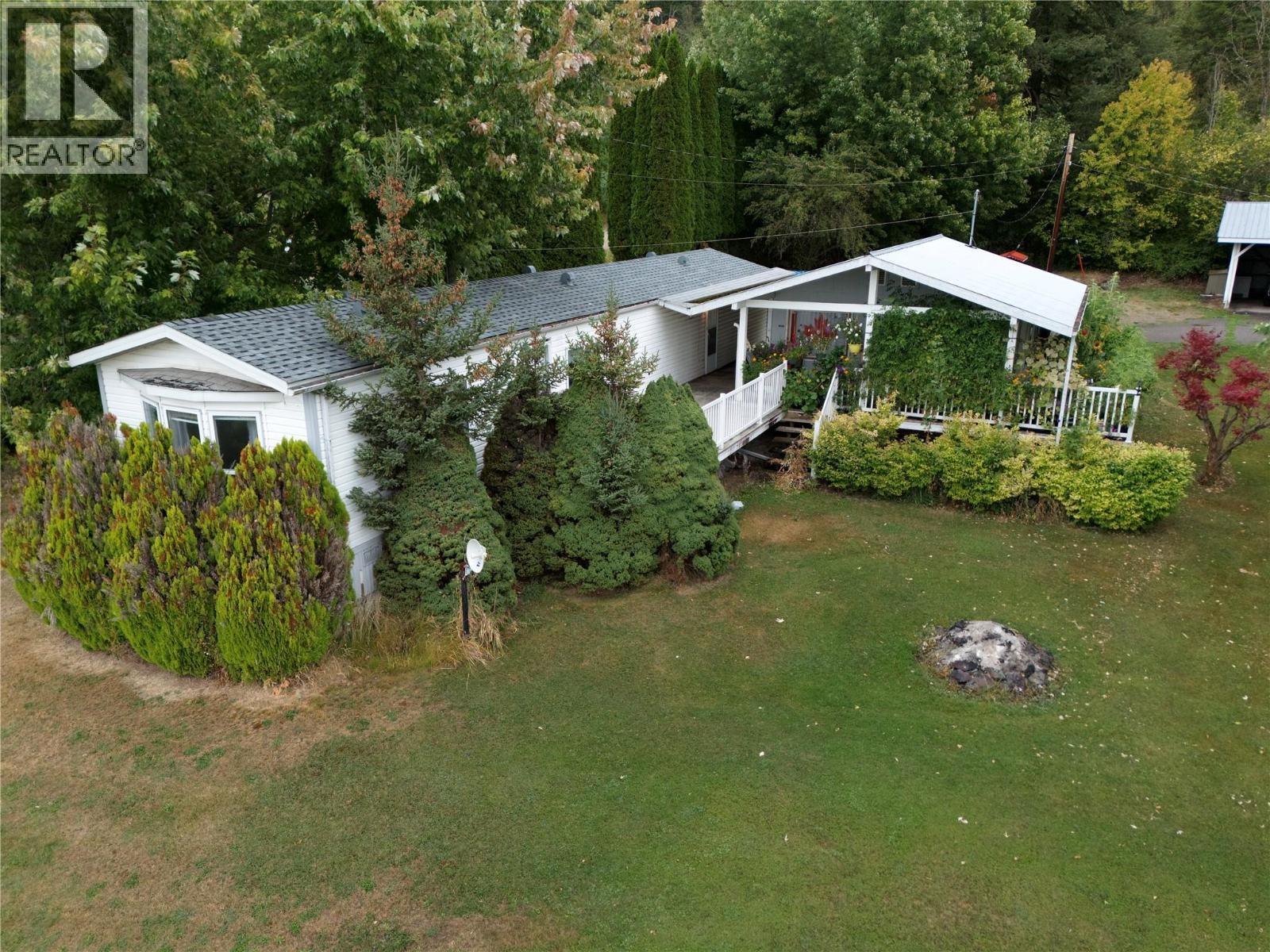 1993 Dartmouth and cabin - 1-2780 Rocky Point Road, Creston, BC