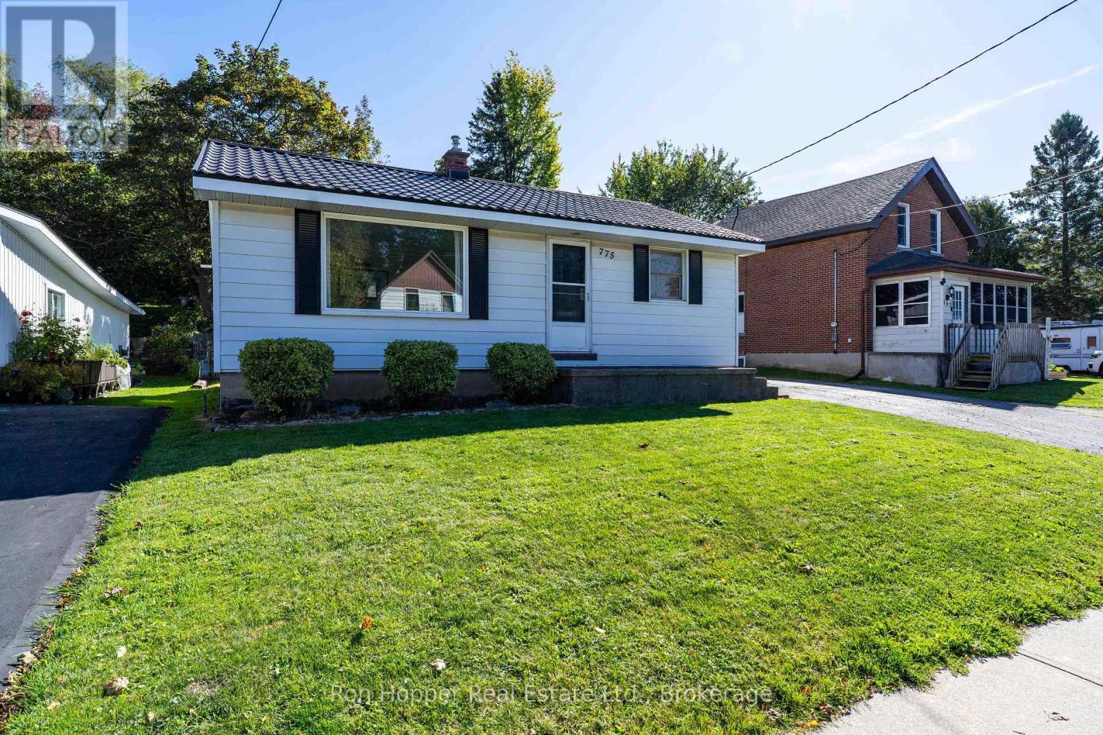 775 8Th Avenue E, Owen Sound, ON