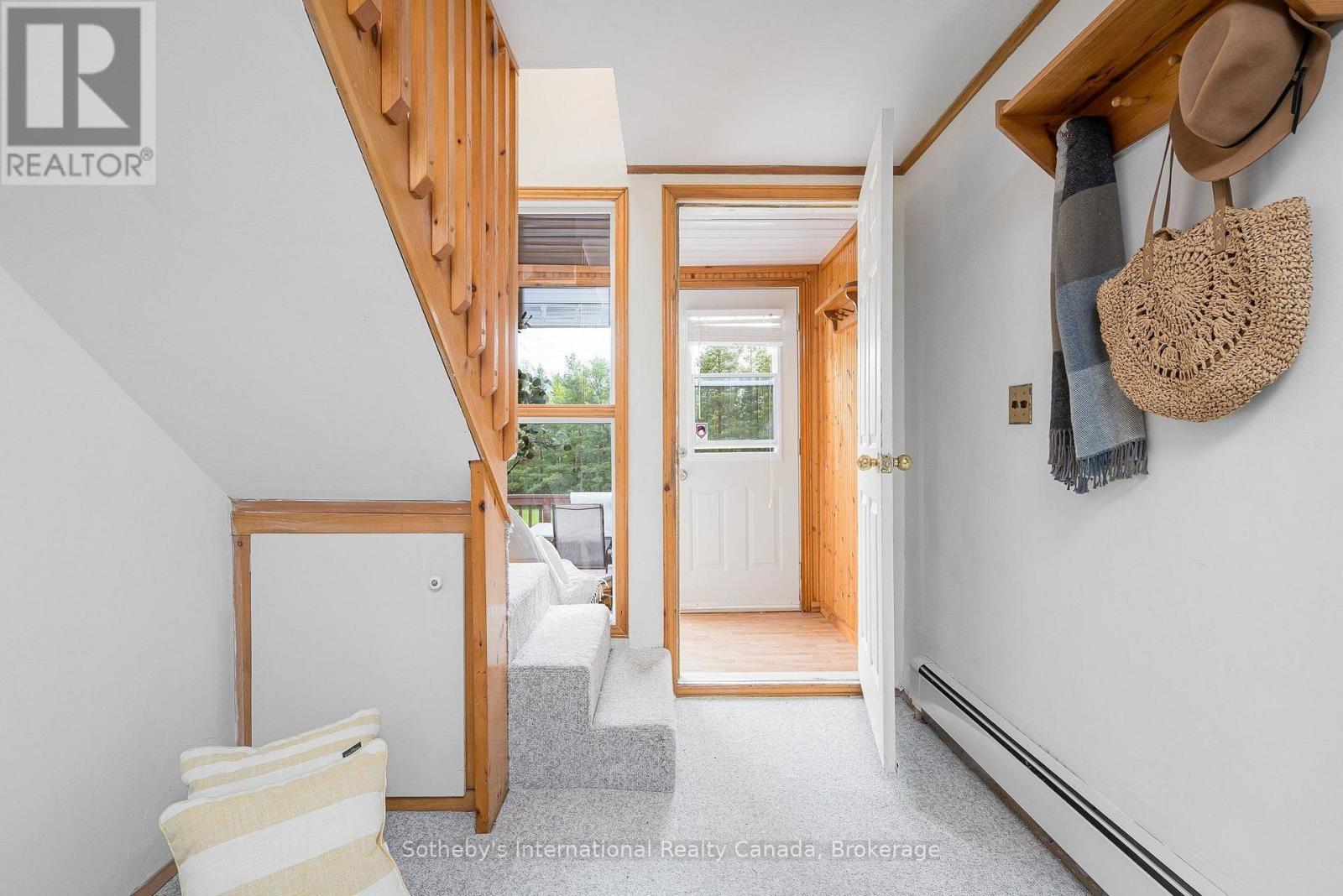 121 Hamlet Road, Blue Mountains, ON