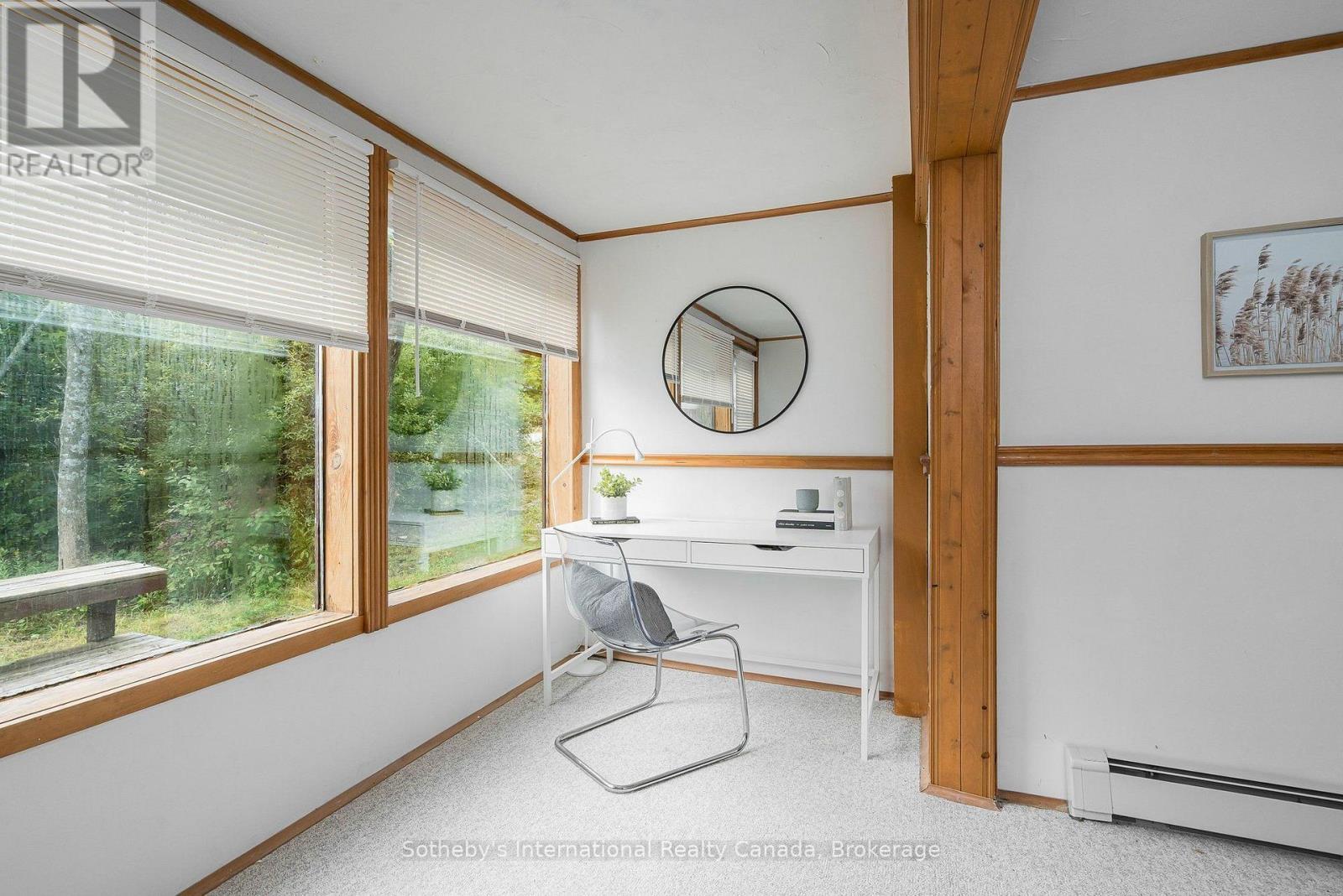 Primary Bedroom - 121 Hamlet Road, Blue Mountains, ON