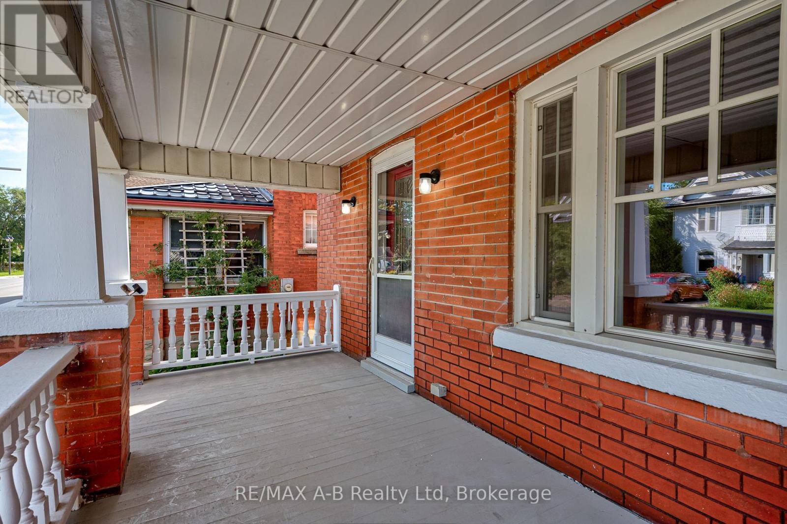 341 Ontario Street, Stratford, ON