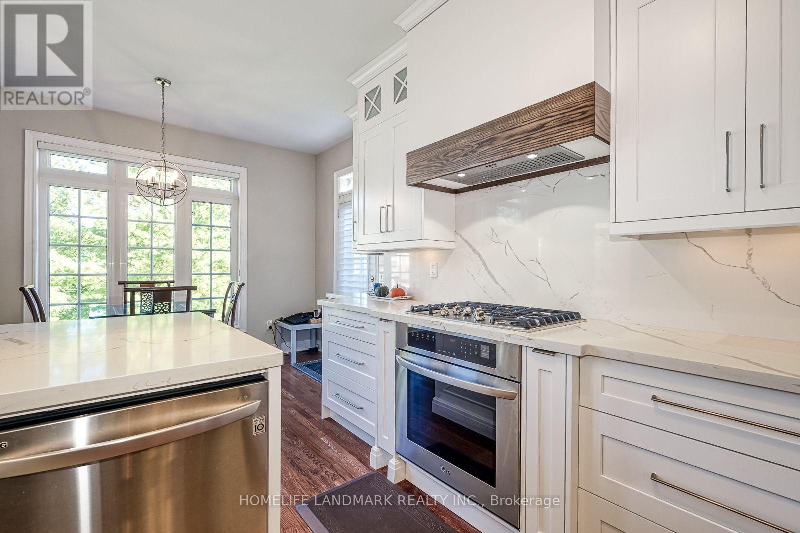 153 Britton Trail, Aurora, ON