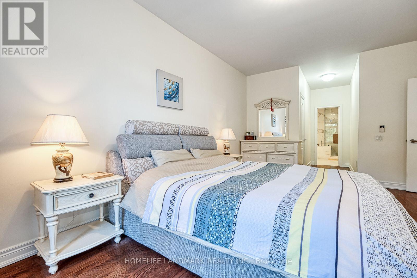 153 Britton Trail, Aurora, ON