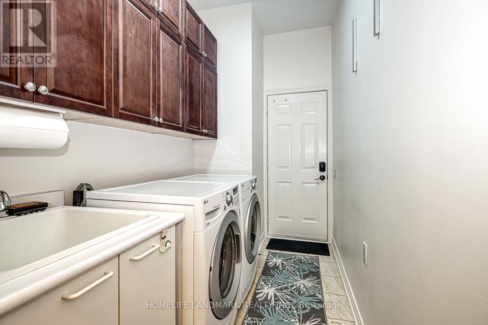 153 Britton Trail, Aurora, ON