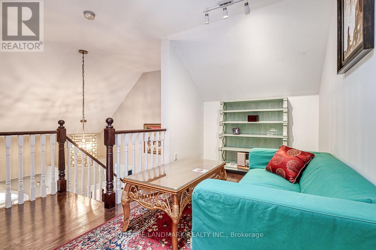153 Britton Trail, Aurora, ON