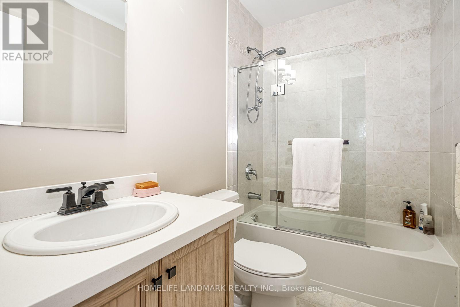 153 Britton Trail, Aurora, ON