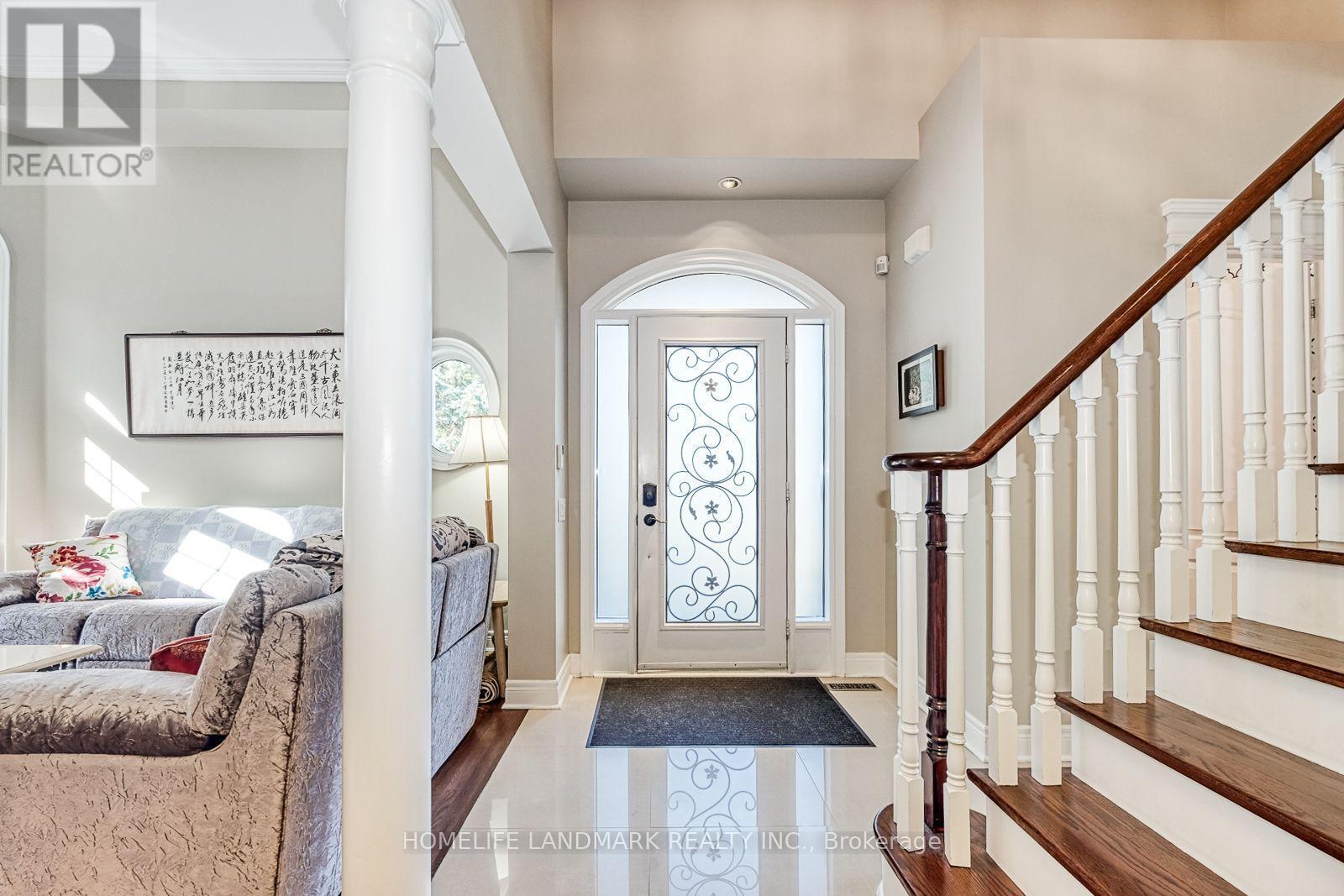 153 Britton Trail, Aurora, ON