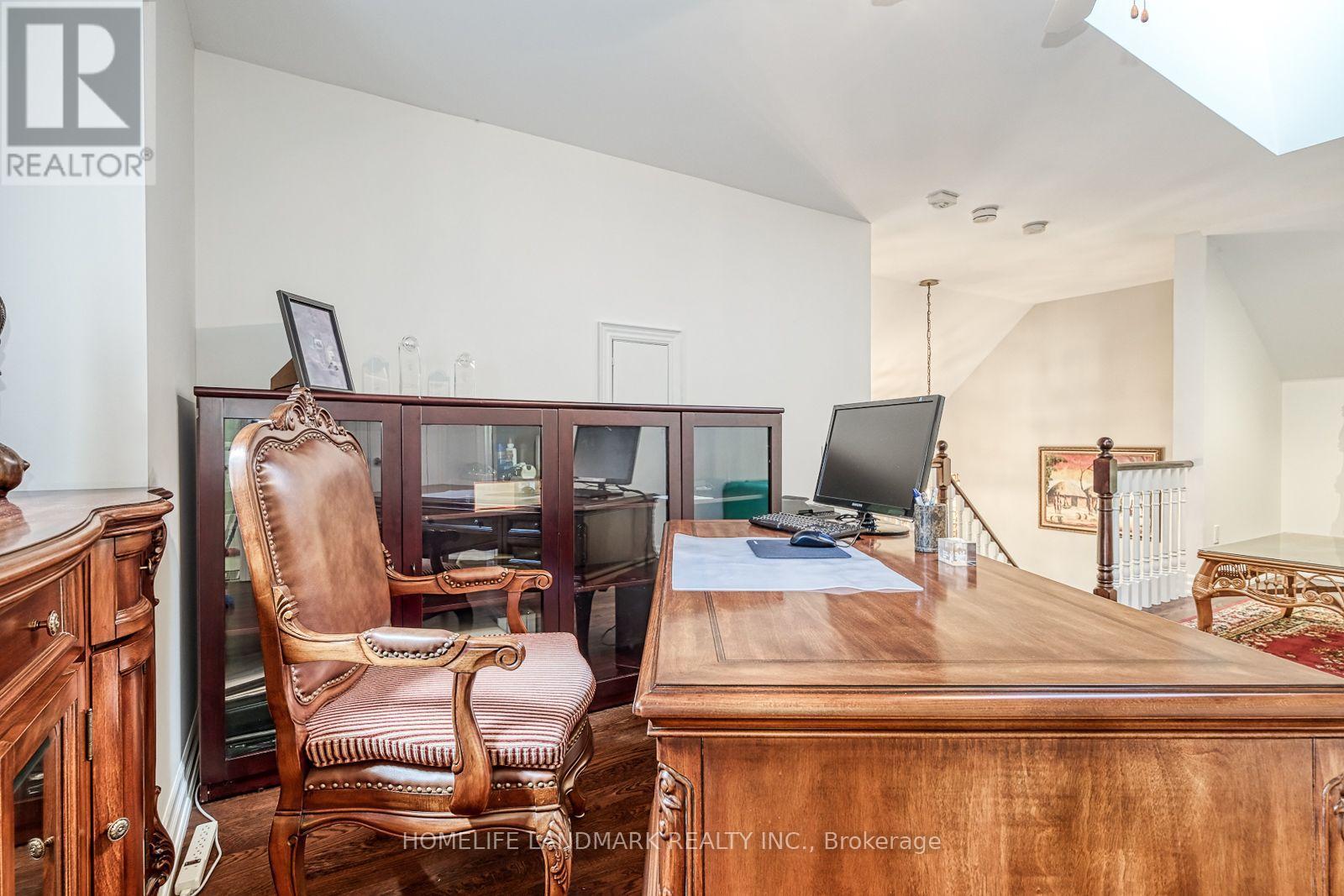 153 Britton Trail, Aurora, ON