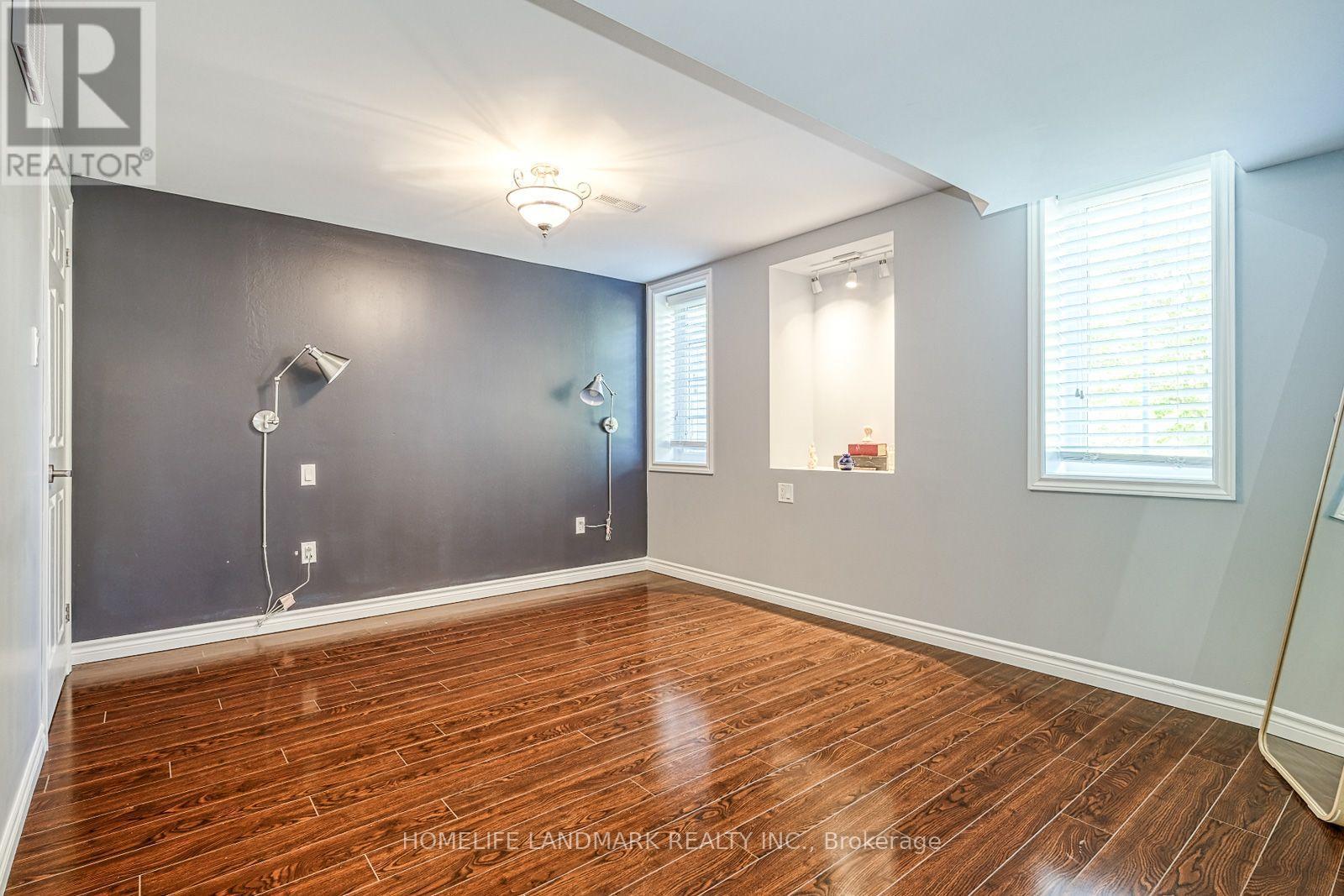 153 Britton Trail, Aurora, ON