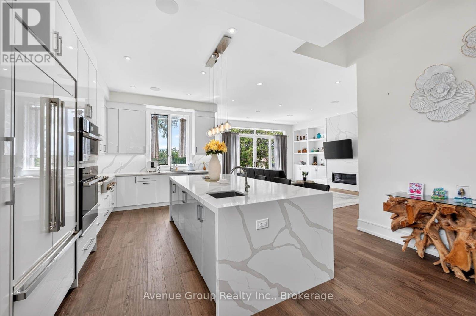33 Cartwright Avenue, Toronto, ON
