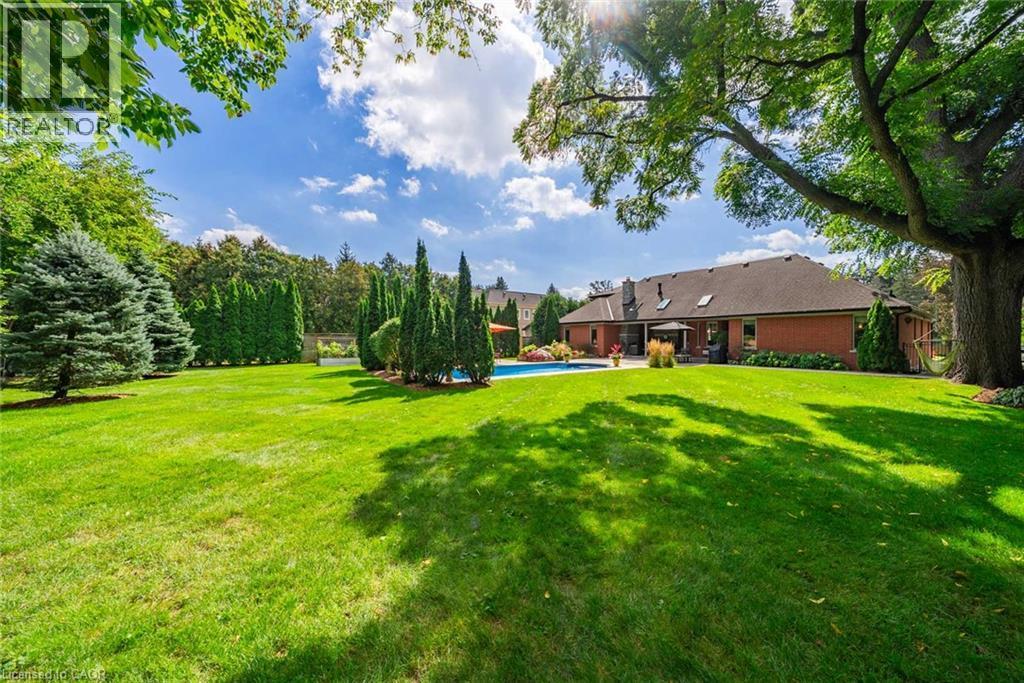 789 Sunset Road, Burlington, ON