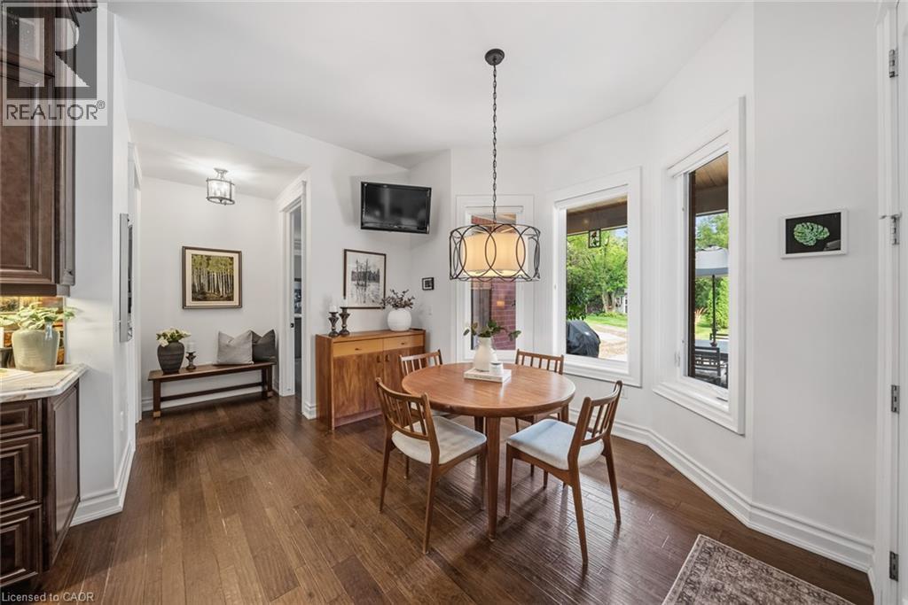 789 Sunset Road, Burlington, ON