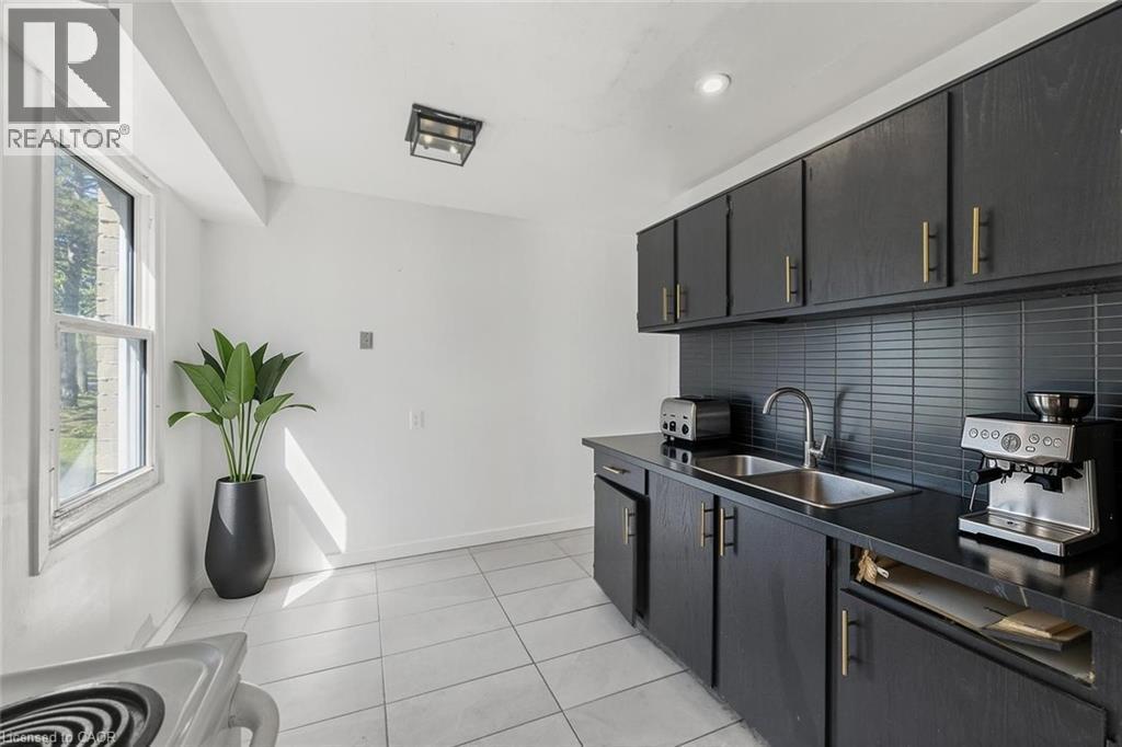 Virtually Staged - 70 Fiddlers Green Road Unit# 74, London, ON