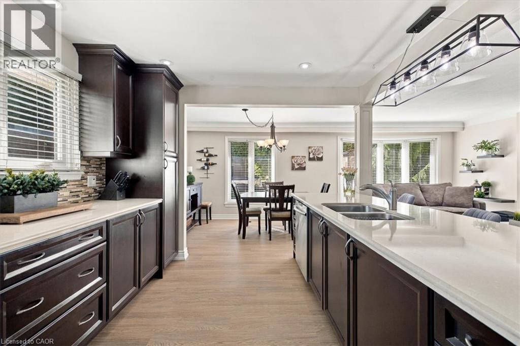 2408 Hereford Crescent, Burlington, ON