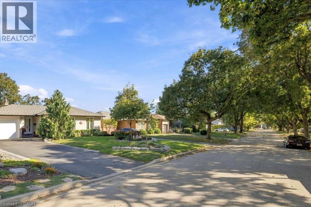 2408 Hereford Crescent, Burlington, ON