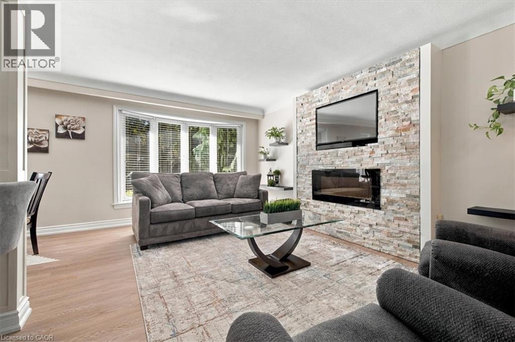 2408 Hereford Crescent, Burlington, ON