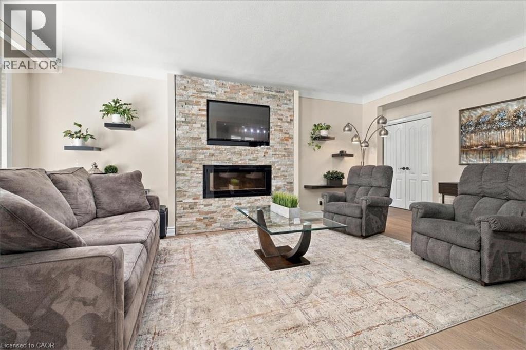 2408 Hereford Crescent, Burlington, ON