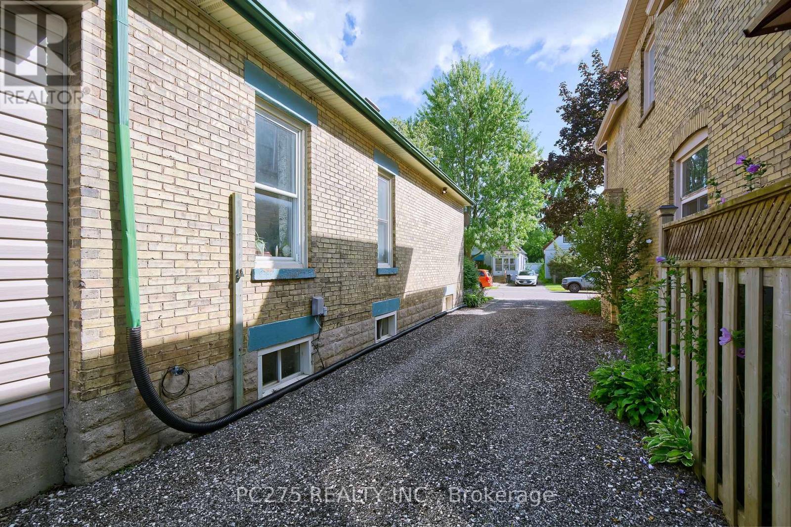 20 Maple Street, St. Thomas, ON