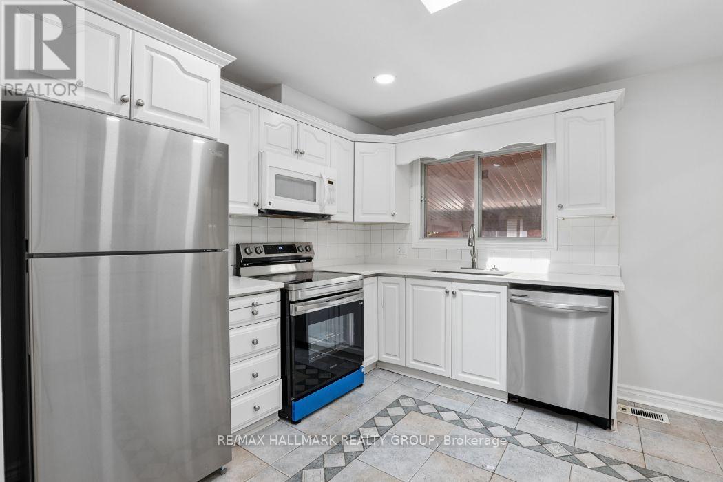 Window overlooking the backyard. - 211 Harcourt Avenue, Ottawa, ON
