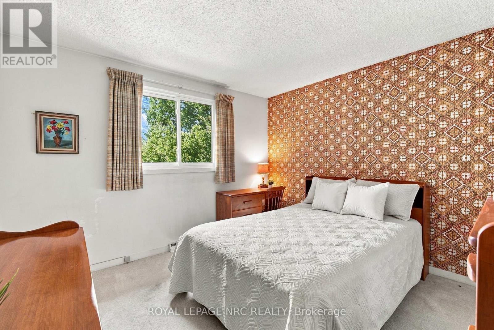 28 The Cedars Street, St. Catharines (Vine/Linwell), ON