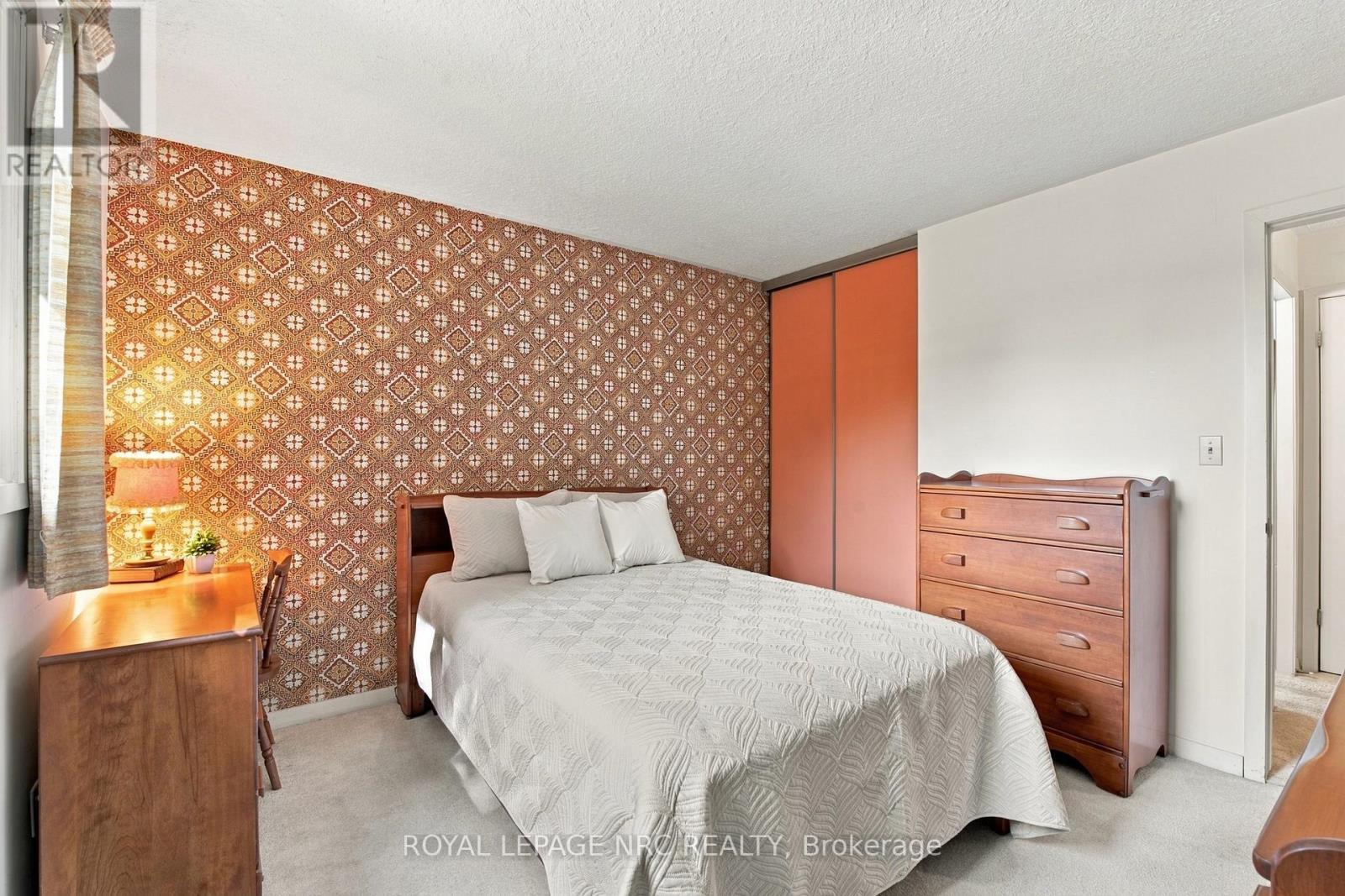 28 The Cedars Street, St. Catharines (Vine/Linwell), ON