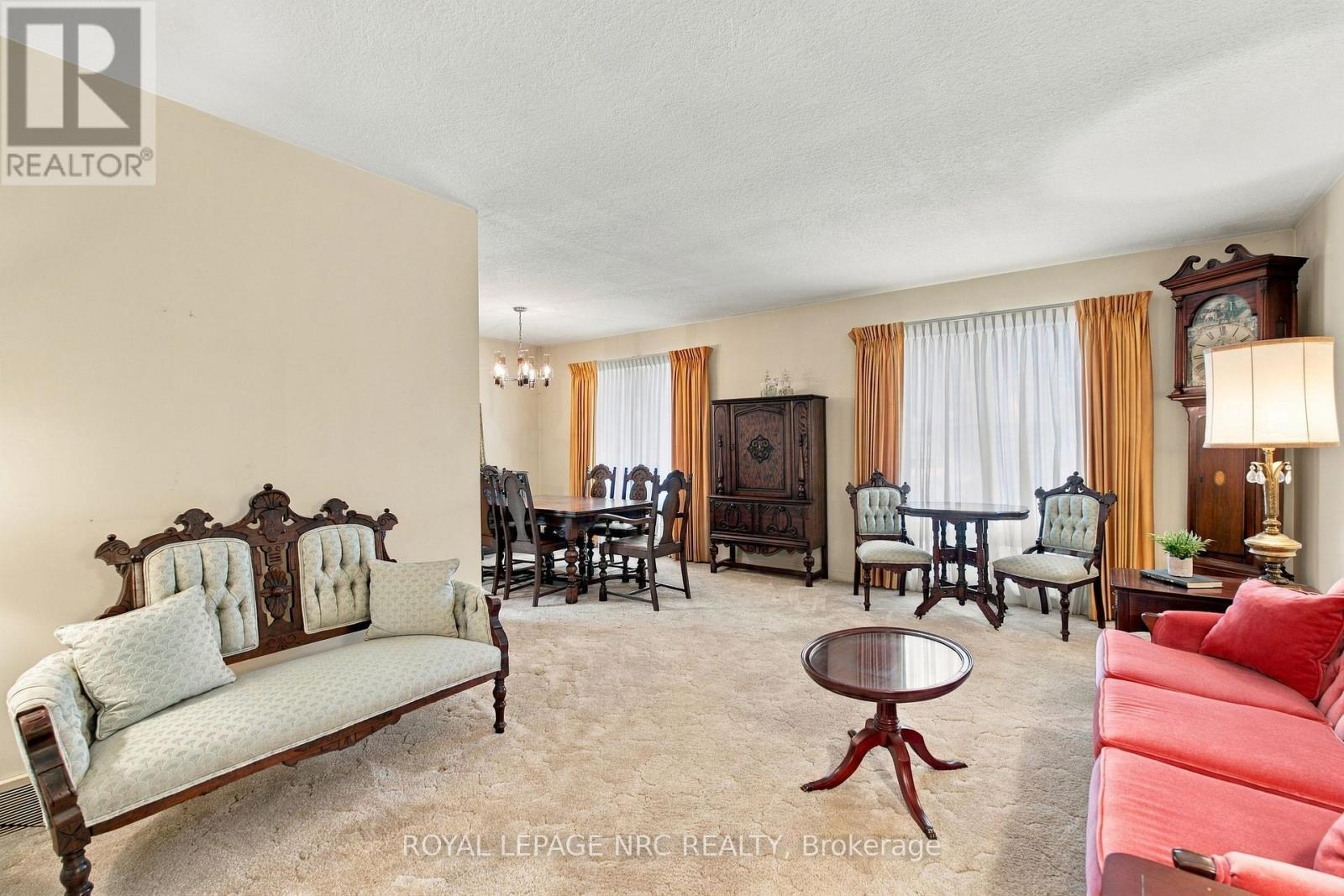 28 The Cedars Street, St. Catharines (Vine/Linwell), ON