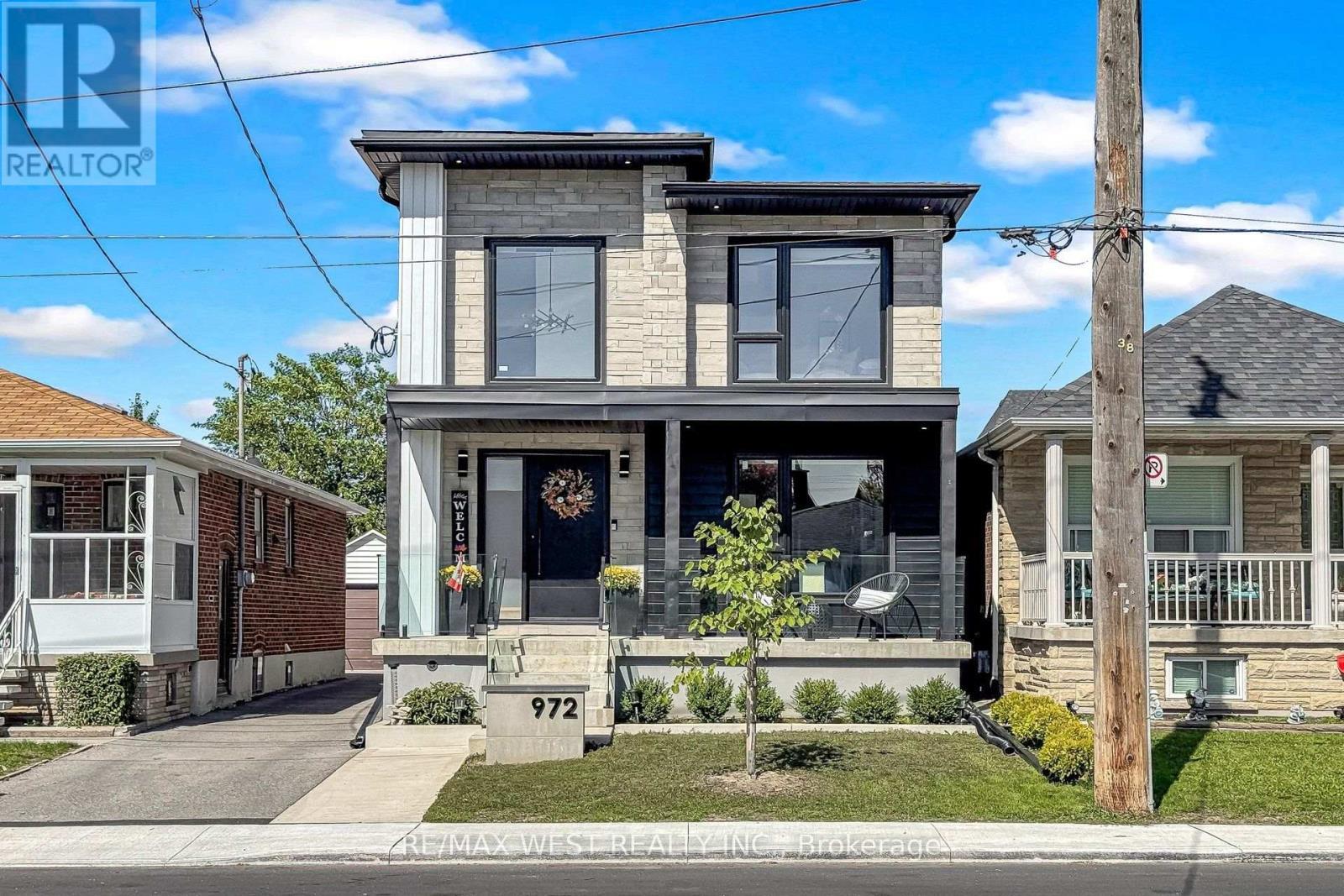 972 Castlefield Avenue, Toronto, ON