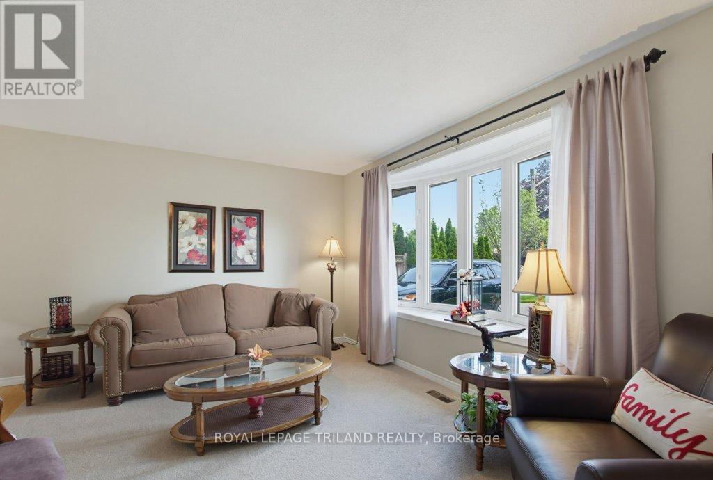 5 Warren Crescent, St. Thomas, ON