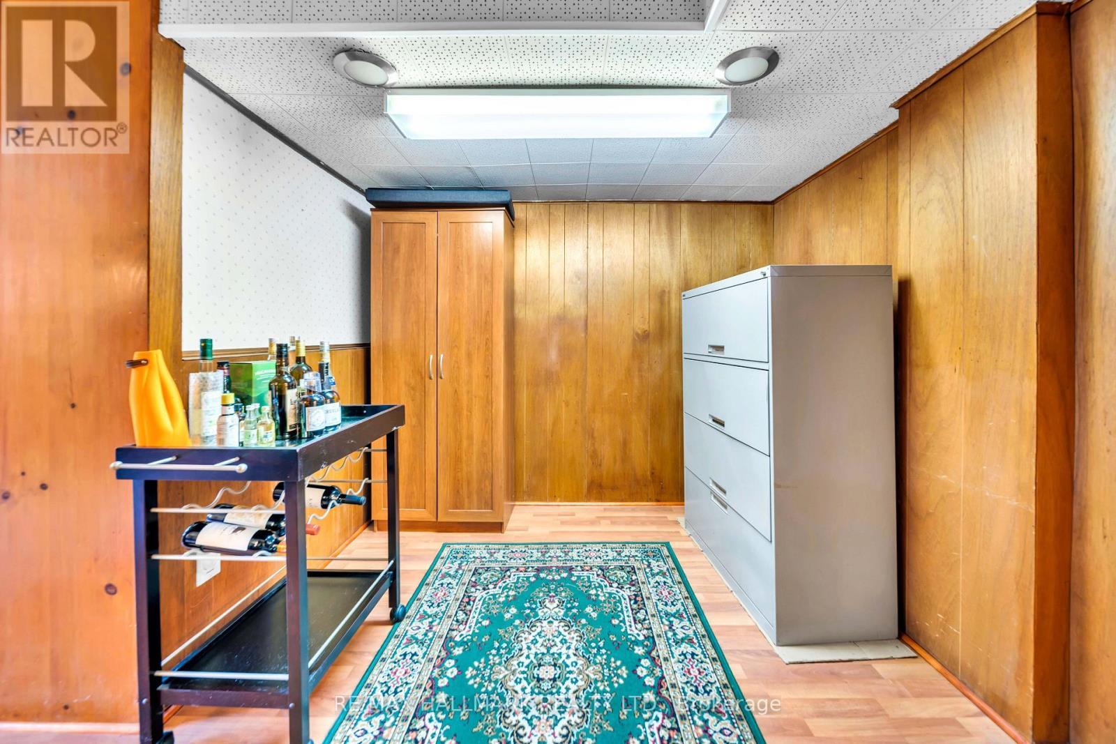 1557 Pharmacy Avenue, Toronto, ON