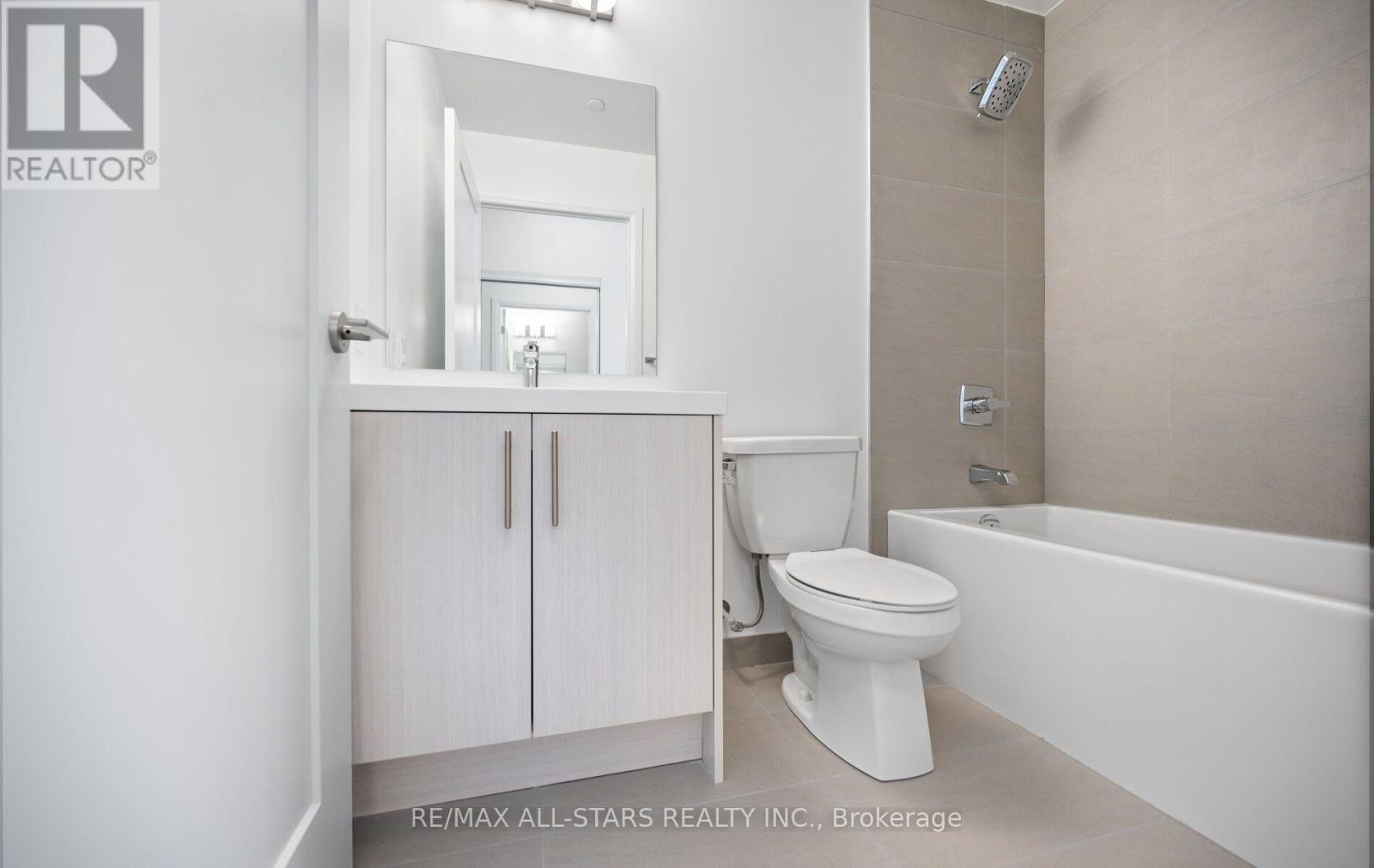 315 - 286 Main Street, Toronto, ON