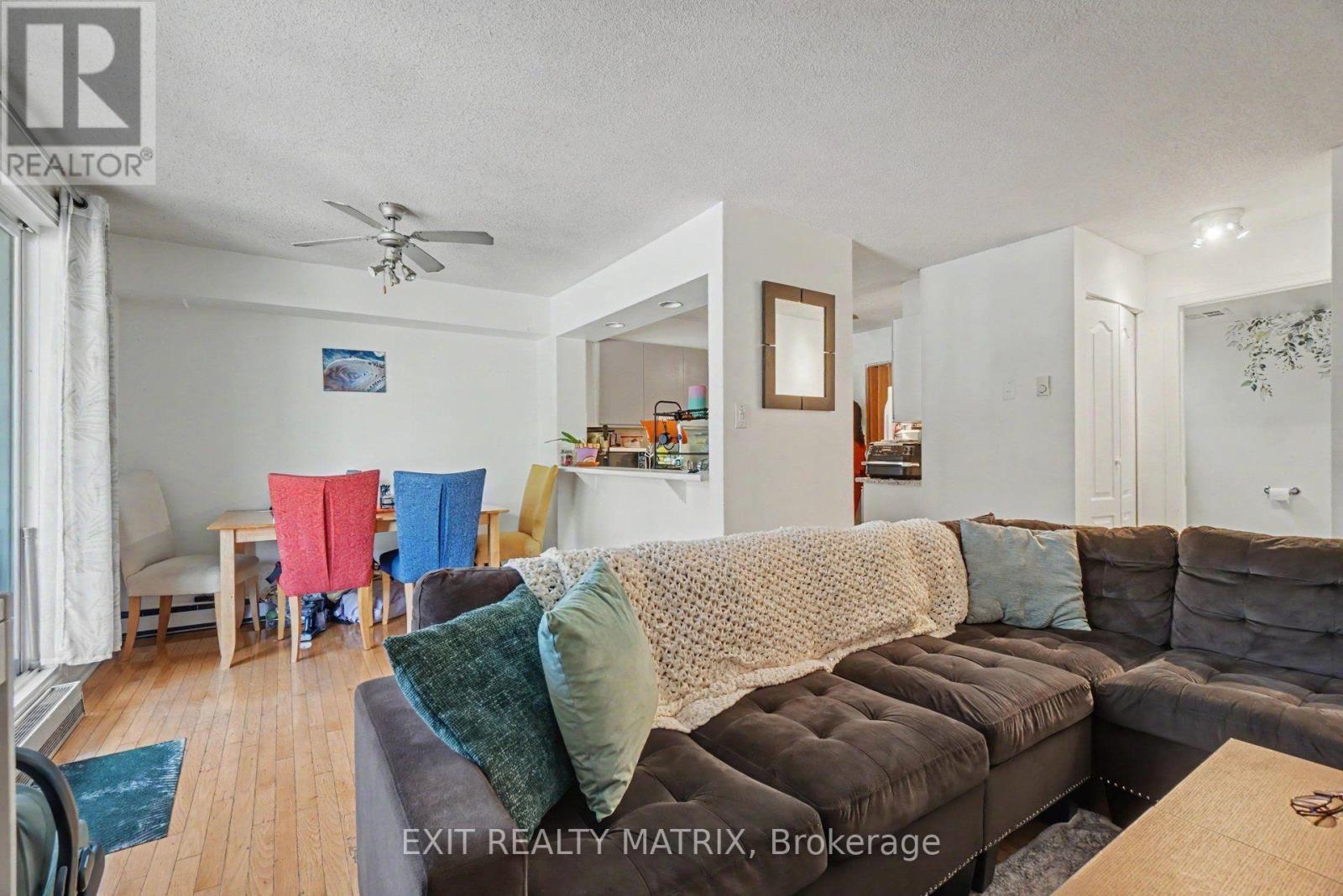 302 - 1589 St. Bernard Street, Ottawa, ON